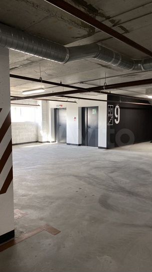 Машиноместо, 13 м²