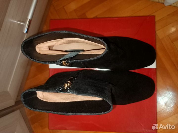 Ботиночки из замши