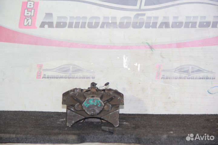 Суппорт зад право c Mercedes S-Class W220 M112E32