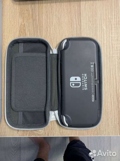 Nintendo switch lite