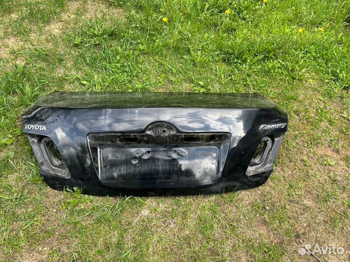Капот на toyota camry 40