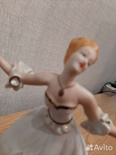 Фарфоровые статуэтки