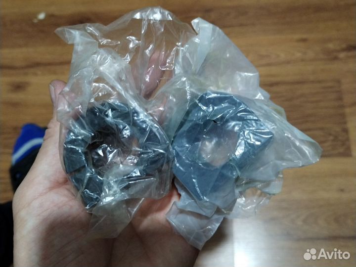 Втулки переднего стабилизатора