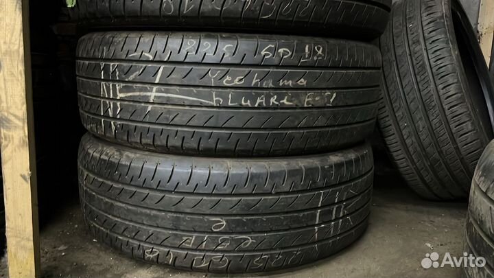 Yokohama BluEarth E51 225/60 R18 102V
