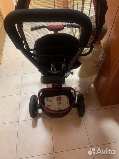 Детский велосипед с родительской ручкой новый