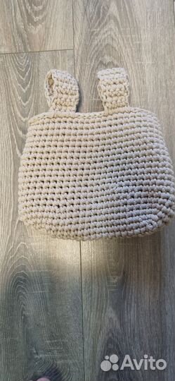Набор вязанных корзинок на детскую кроватку