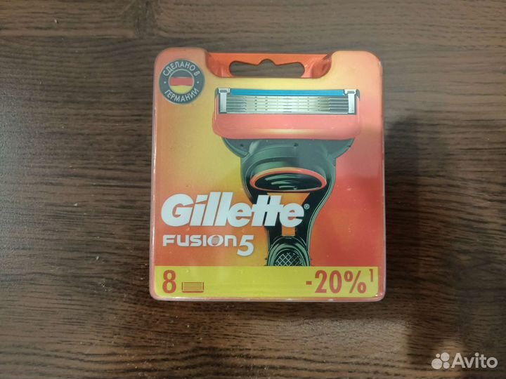 Gillette Fusion 5 сменные кассеты 8шт