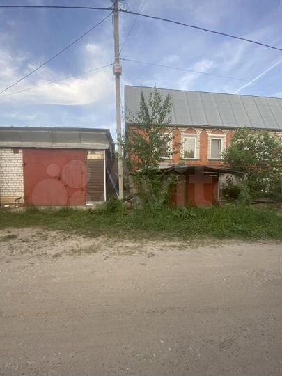 Дом 200 м² на участке 5 сот.