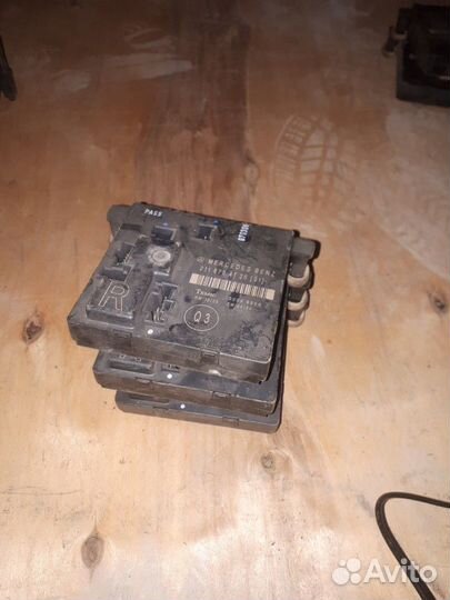 Блок управления двери 211 870 41 26 мерседес 211