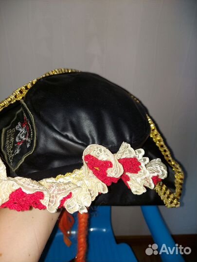 Пиратская треуголка, шляпа пирата, пиратки