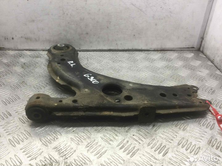 Рычаг передний левый Volkswagen Golf Akq