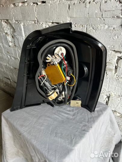 Оптика на тойота Клюгер