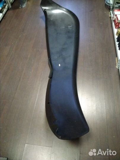 Крыло заднее правое черное на JCB 332D4972