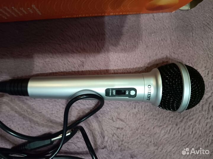 Студийный микрофон