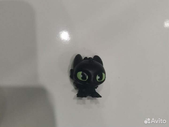 Беззубик фигурка