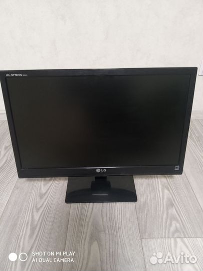Монитор LG flatron 22
