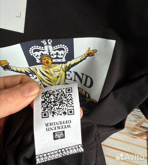 Футболка Weekend Offender