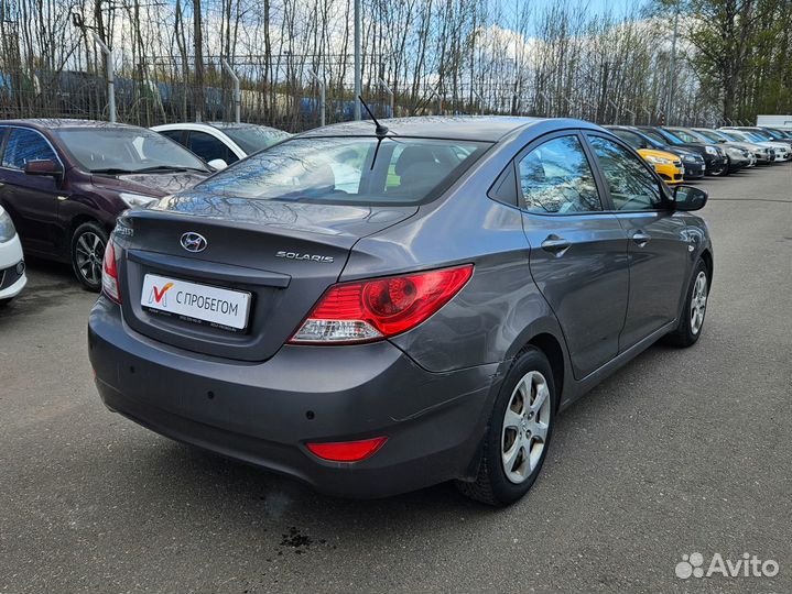 Hyundai Solaris 1.4 AT, 2014, 176 181 км