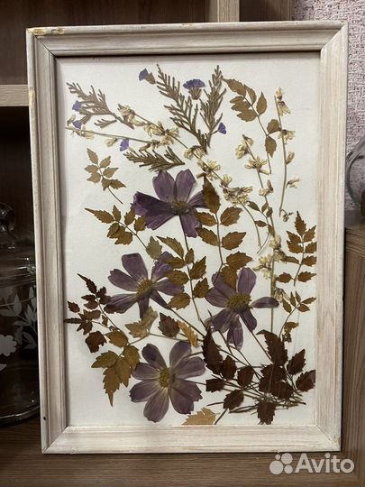 Настенное панно, декоративные вазы, статуэтки