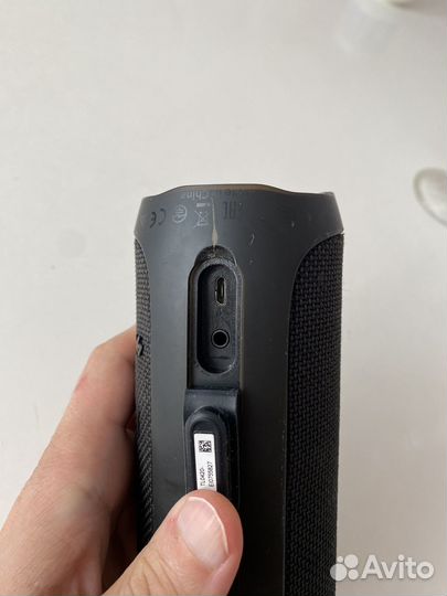 Колонка jbl flip 4 (восстановленная)