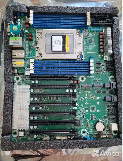 Материнская плата ASRock romed8-2T