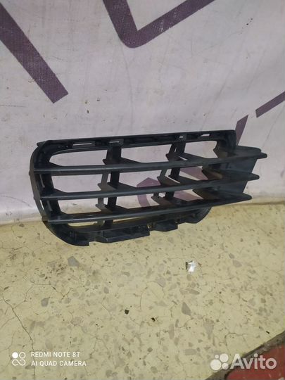 Решётка в бампер левая Volkswagen Touareg 2