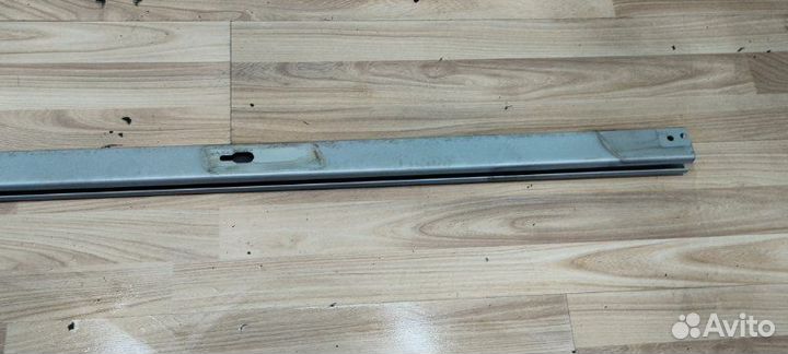 Рейлинг крыши левый Ford Explorer 5