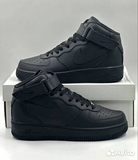 Nike Air Force 1 Mid Triple Black