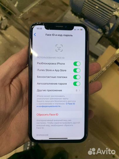 iPhone Xr, 64 ГБ