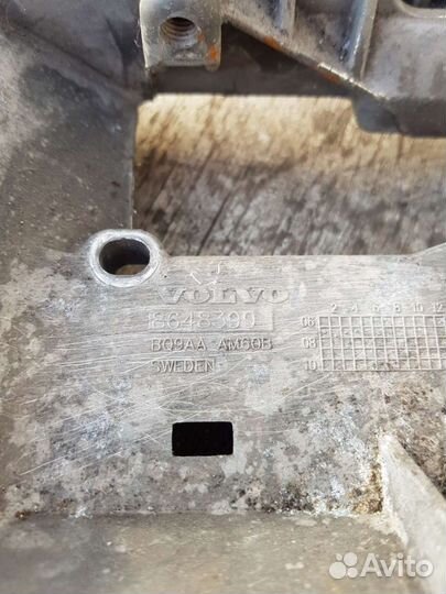 Кронштейн кулисы АКПП Volvo S40 2004 - 2012