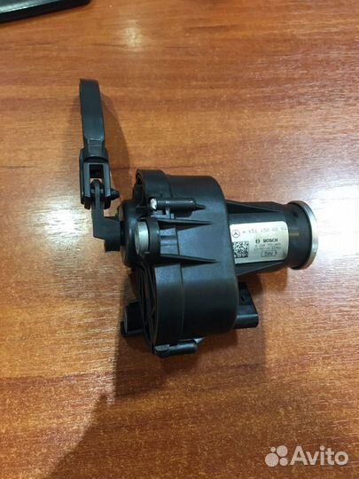 Механизм изменения длины впускного коллектора Merc