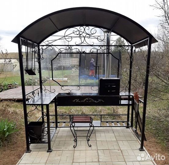 Беседка с мангалом