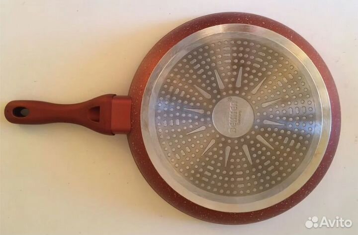 Сковорода Bekker Sunrise мрамор 30 см с крышкой