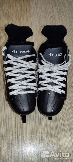 Коньки хоккейные