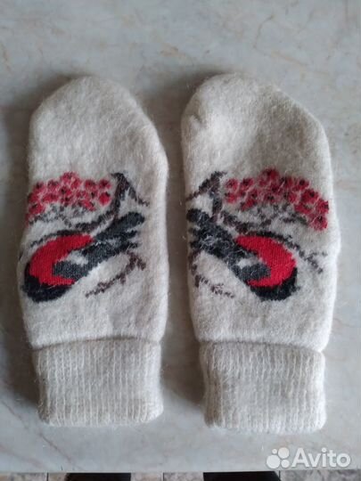 Шерстяные варежки