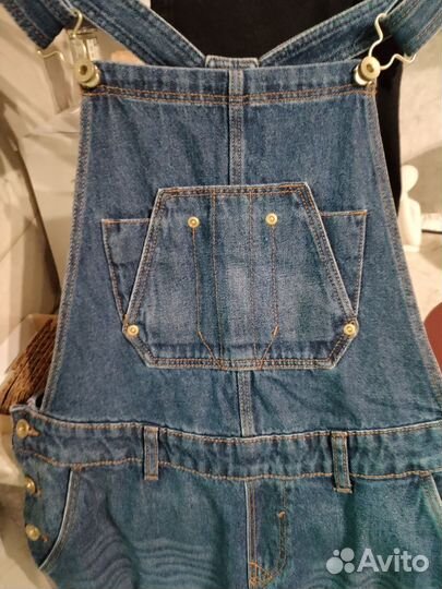 Джинсовый комбинезон женский