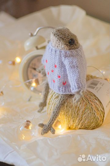 Лягушка в свитере (ручная работа)