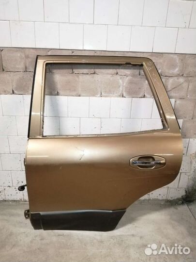 Дверь задняя левая Hyundai Santa Fe