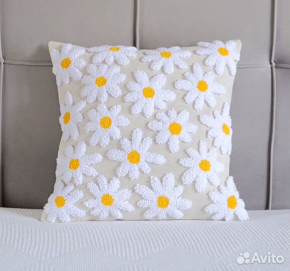 Наволочка на подушку декоративная,ковровая вышивка