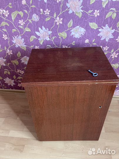 Швейная машина чайка 142м