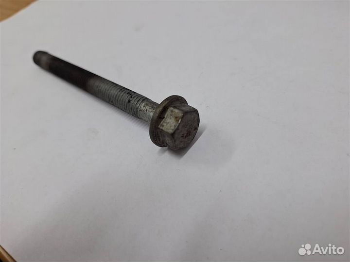 Болт Audi Q7 2005