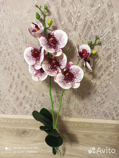 Орхидея искуственая