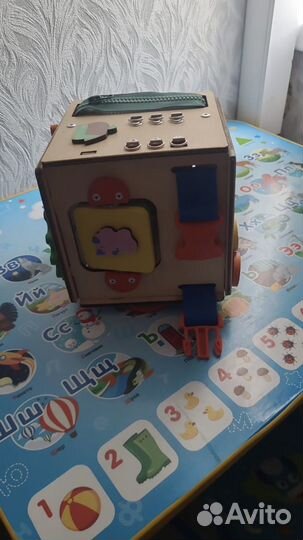 Бизиборд кубик