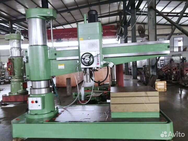 Сверлильный станок с обучением