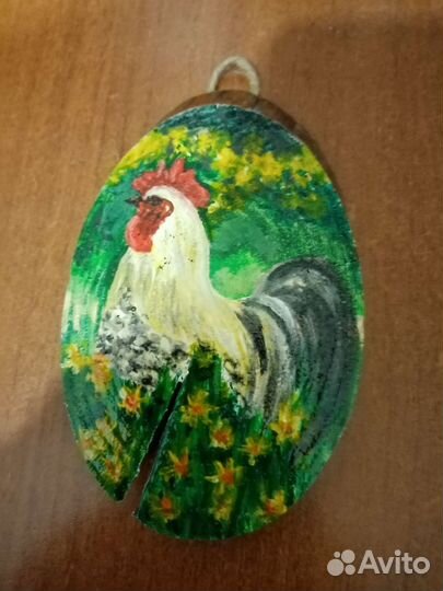 Картинка на срезе дерева