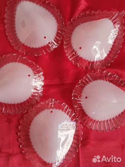 Шикарные плафоны - листики, стекло