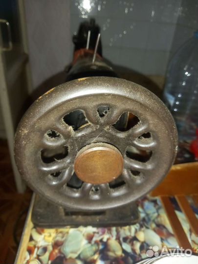 Швейная машинка