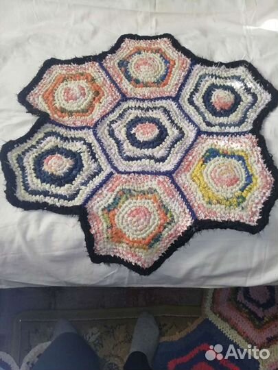 Вязанные коврики крючком