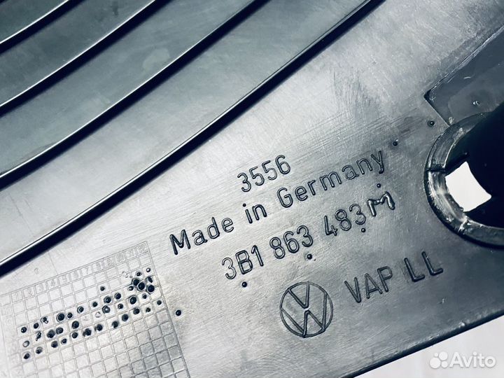 Накладка порога правая VW Passat B5