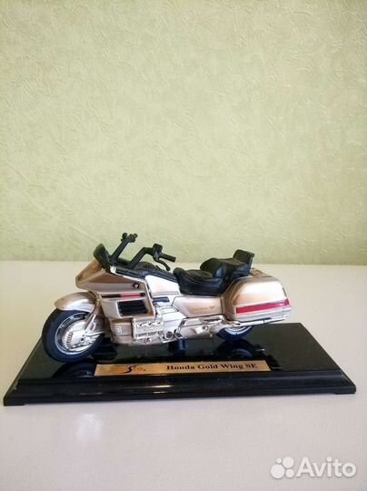 Модель мотоцикла Honda Gold Wing SE